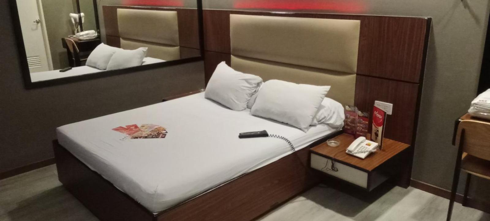 Hotel Sogo Buendia Pasay Eksteriør billede