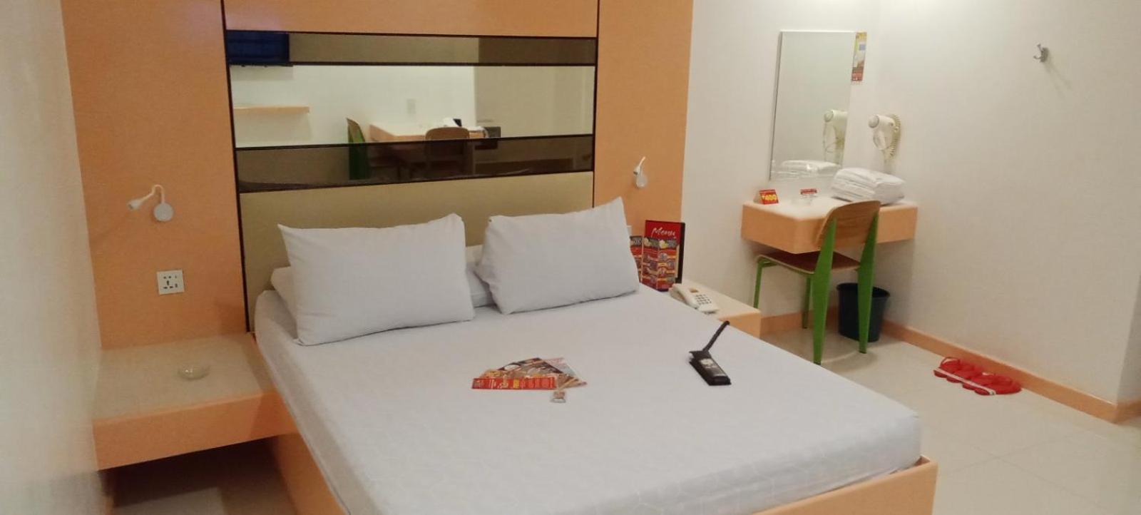 Hotel Sogo Buendia Pasay Eksteriør billede