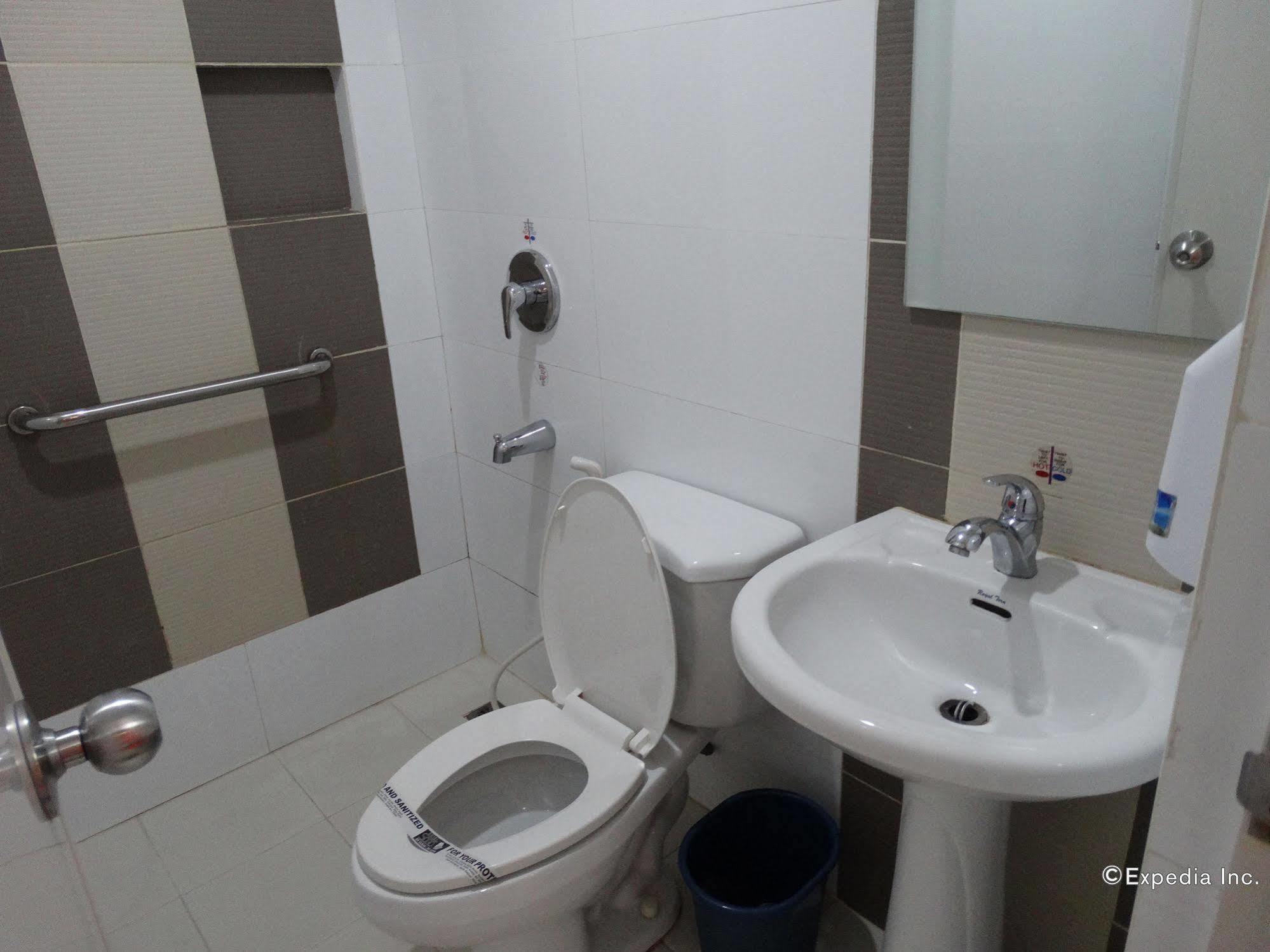 Hotel Sogo Buendia Pasay Eksteriør billede