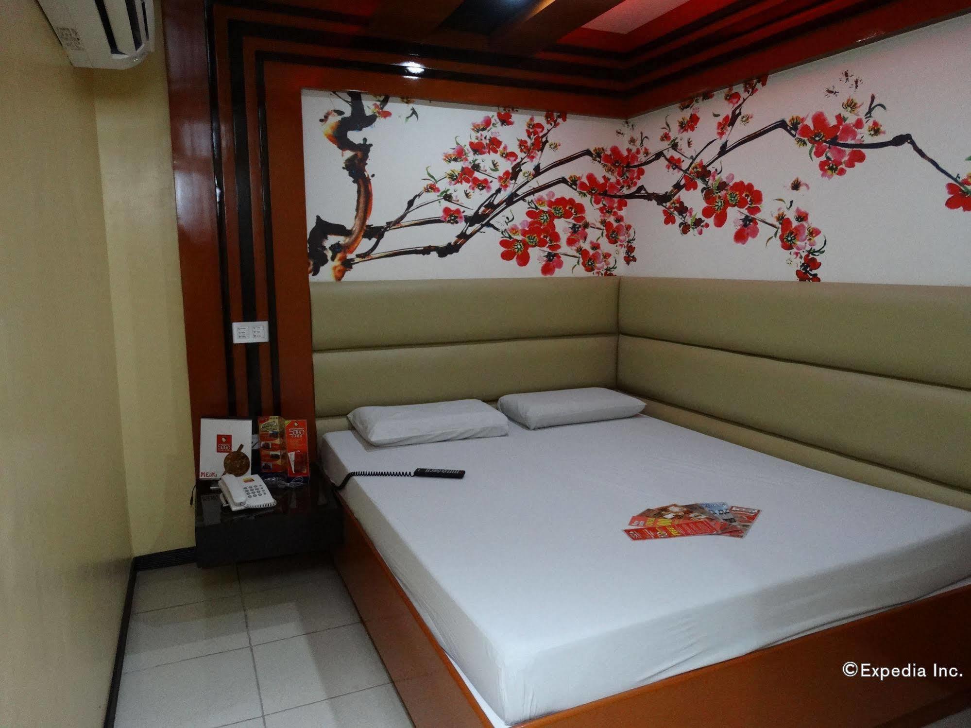 Hotel Sogo Buendia Pasay Eksteriør billede