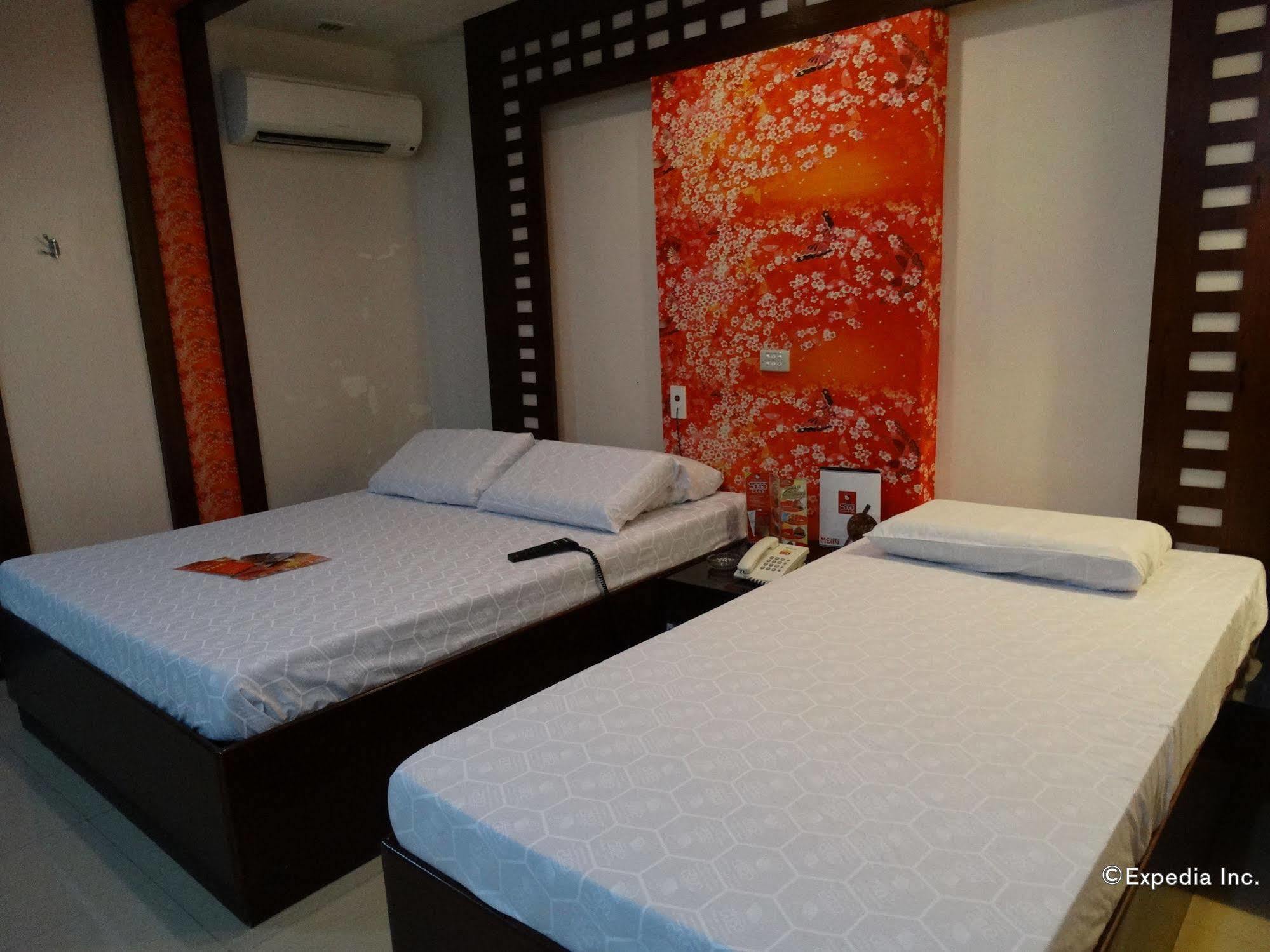 Hotel Sogo Buendia Pasay Eksteriør billede