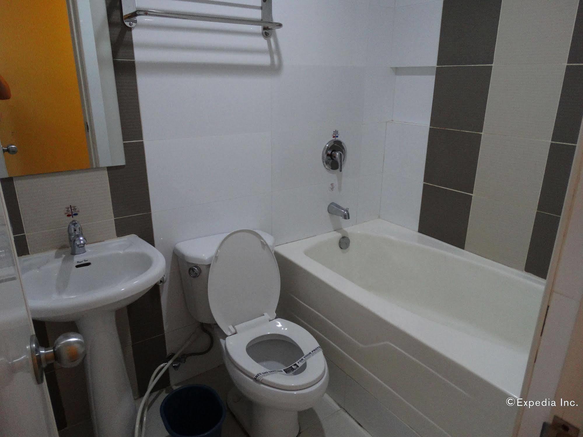 Hotel Sogo Buendia Pasay Eksteriør billede